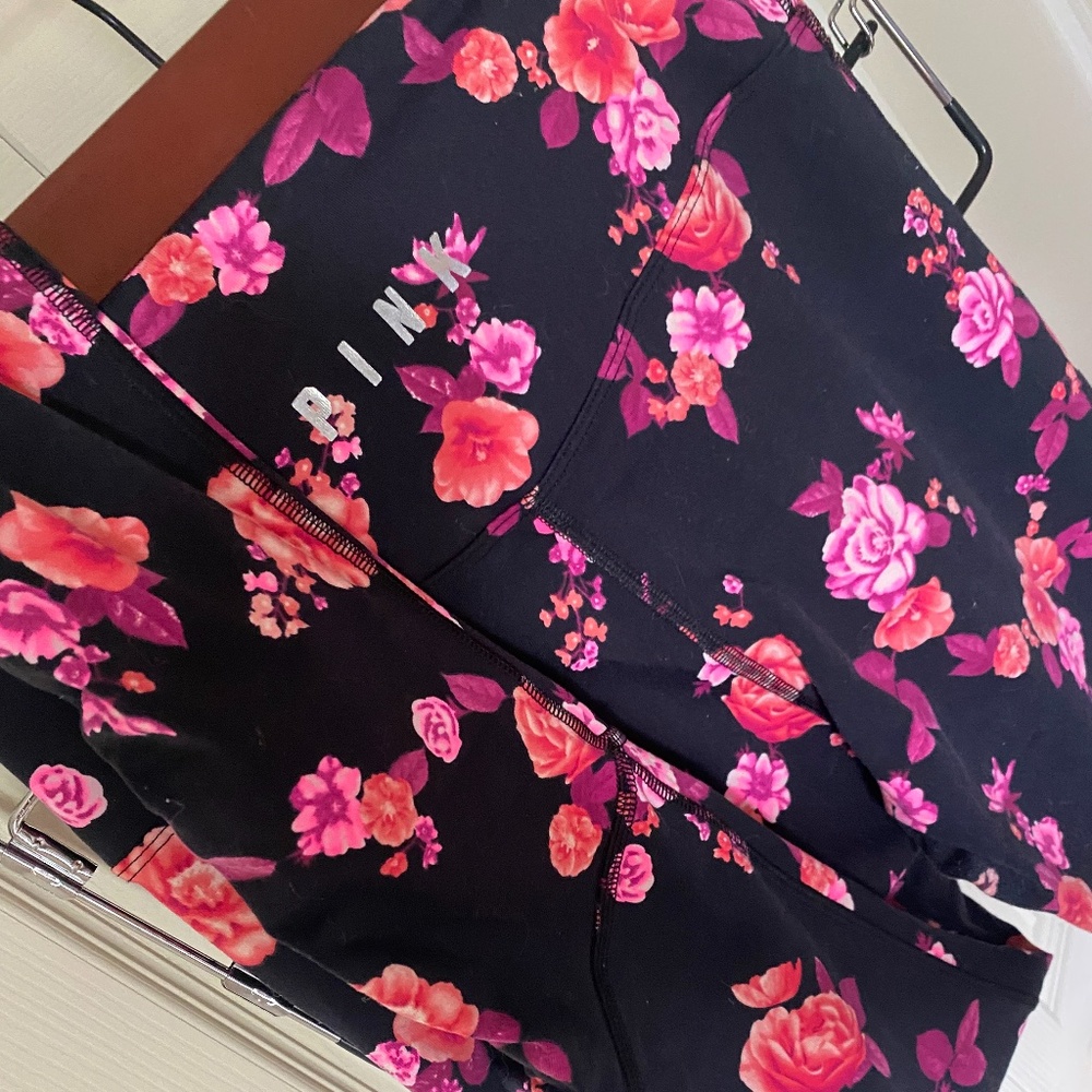 PINK Victoria’s Secret Ultimate Legging